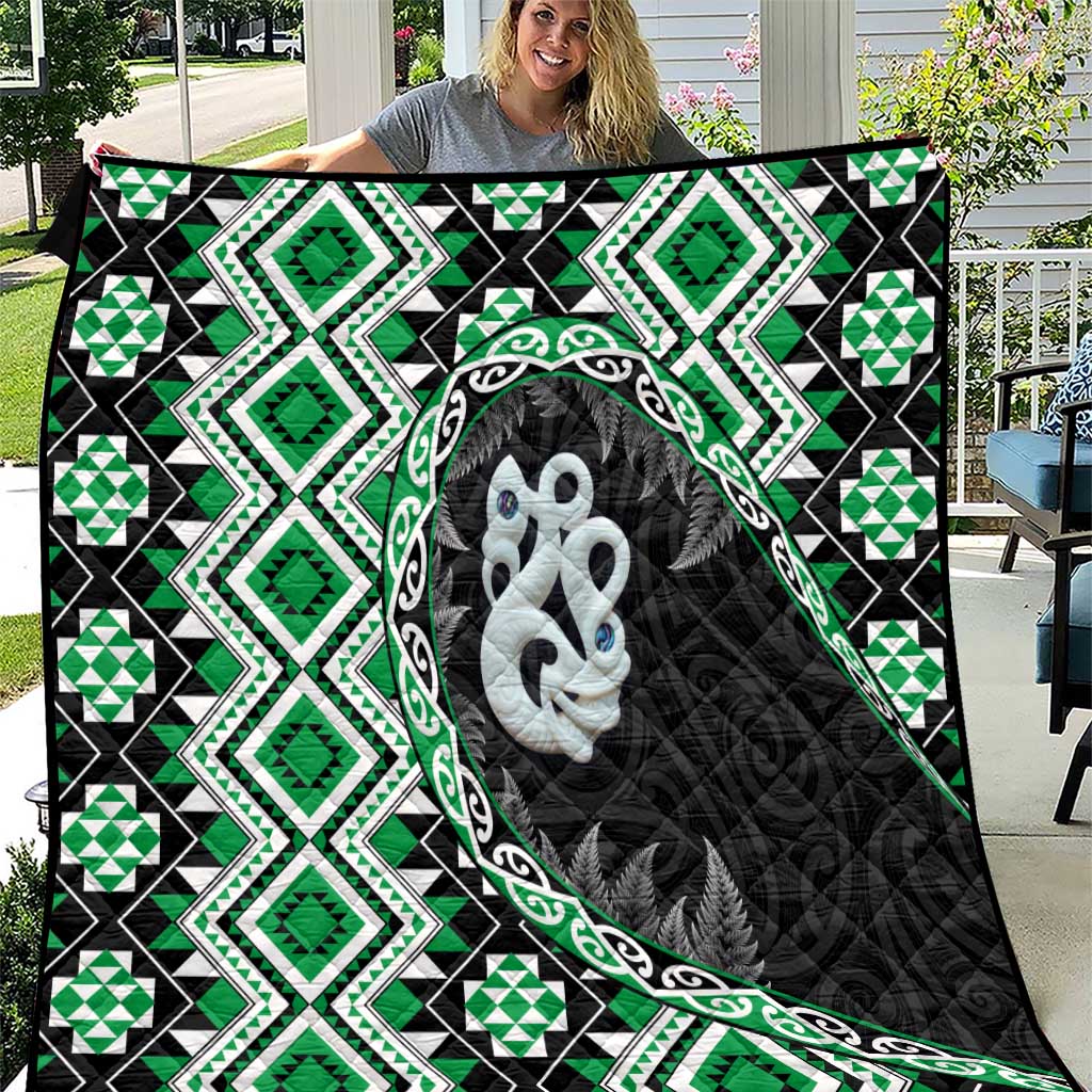 Green Taniko Motif Aotearoa Manaia and Silver Fern Quilt