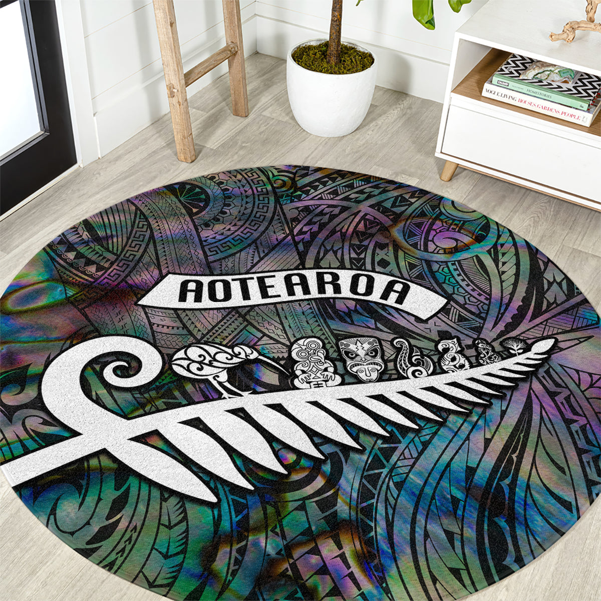 New Zealand Round Carpet Aotearoa Symbols With Silver Fern LT03 Black - Polynesian Pride