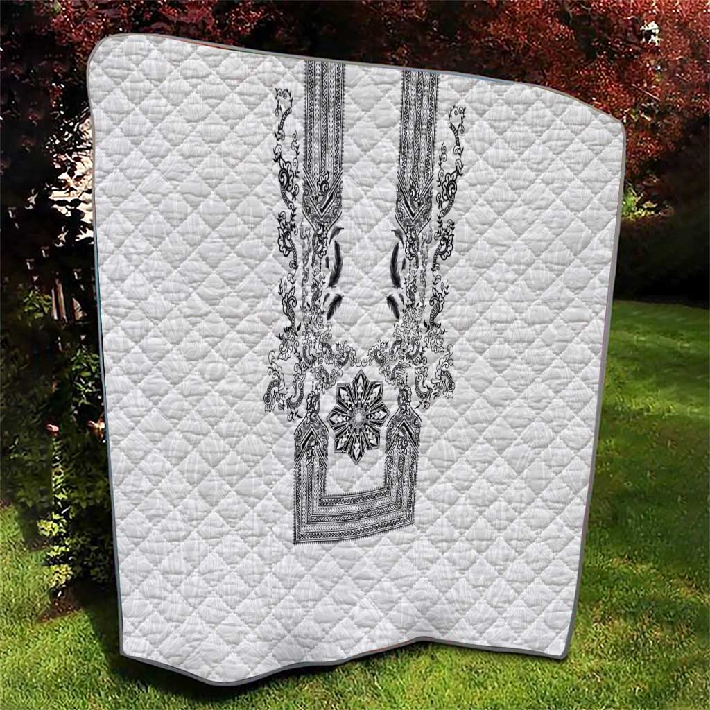 Philippines Barong Style Quilt with Polynesian Art and Leaf Motif Black-White Color