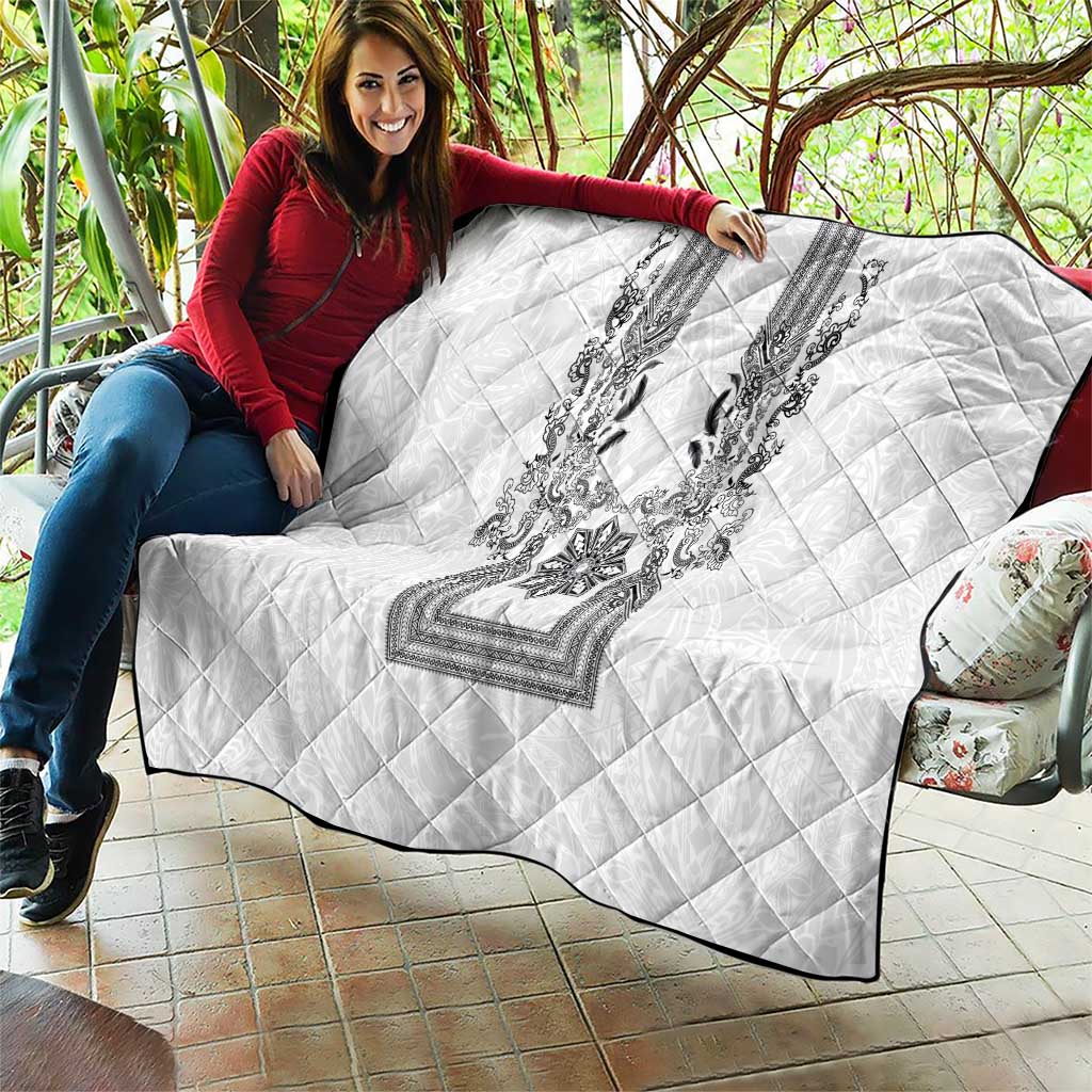Philippines Barong Style Quilt with Polynesian Art and Leaf Motif Black-White Color