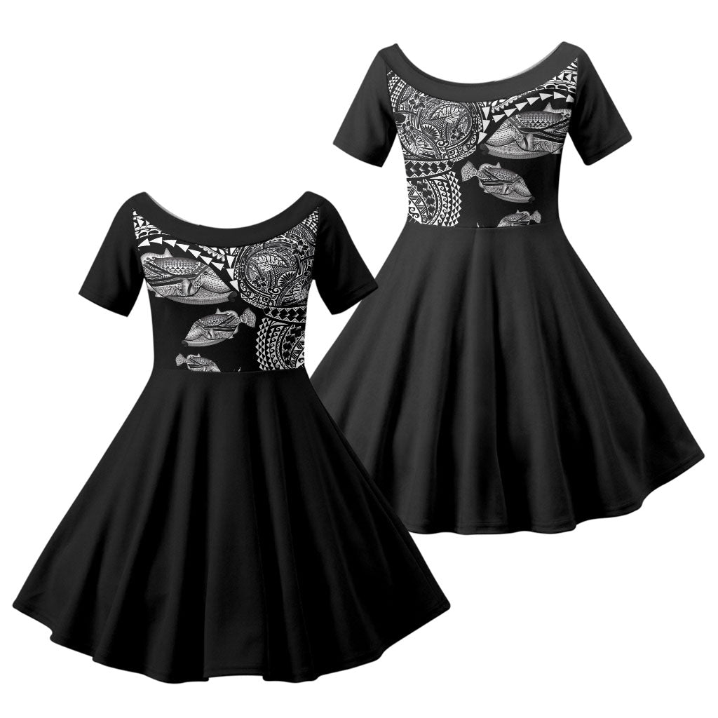 Hawaiian Reef Triggerfish Family Matching Puletasi and Hawaiian Shirt Polynesian Art with Tribal Humuhumunukunukuapua'a LT03 Daughter's Dress Black - Polynesian Pride