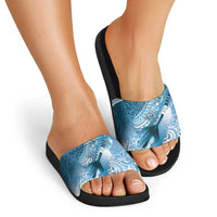 Personalised New Zealand Aotearoa Darts Masters Slide Sandals Maori Art Tattoo with Tribal Dart Symbol Blue - Polynesian Pride