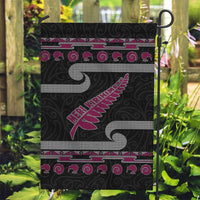 New Zealand Christmas Garden Flag Meri Kirihimete Silver Fern Knit Style Pink Color - Polynesian Pride