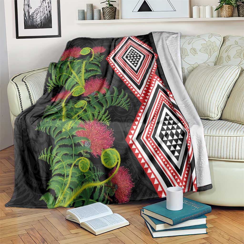 Aotearoa Tukutuku Motif Blanket Pohutukawa and Fern Leaves