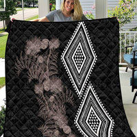 Aotearoa Tukutuku Motif Quilt Pohutukawa and Fern Leaves Grayscale Color