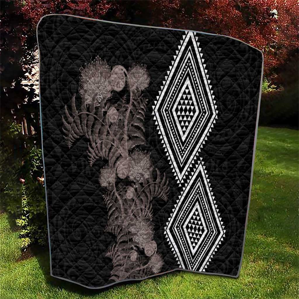 Aotearoa Tukutuku Motif Quilt Pohutukawa and Fern Leaves Grayscale Color
