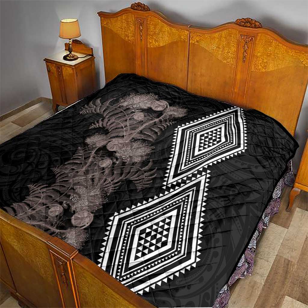 Aotearoa Tukutuku Motif Quilt Pohutukawa and Fern Leaves Grayscale Color