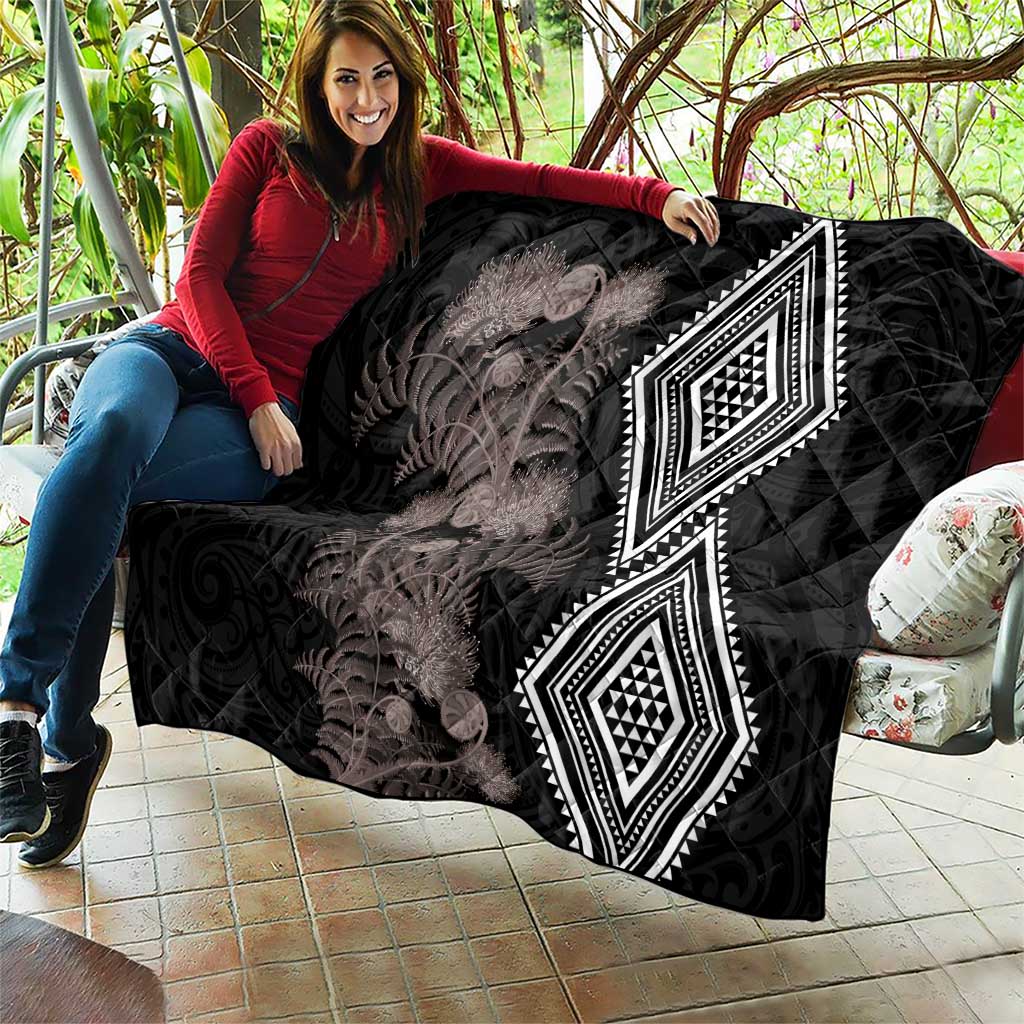 Aotearoa Tukutuku Motif Quilt Pohutukawa and Fern Leaves Grayscale Color