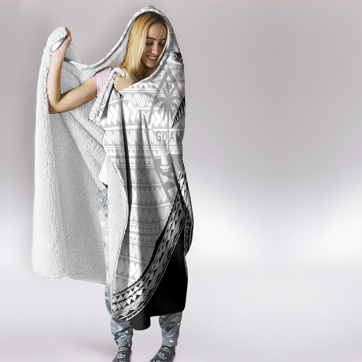 Guam Fish Hook and Palm Tree Hooded Blanket Polynesian Pattern Half Style