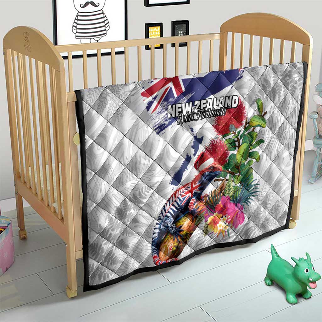 New Zealand Christmas Quilt Meri Kirihimete-Tuatara and Pohutukawa White Color