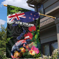 New Zealand Christmas Garden Flag Meri Kirihimete-Tuatara and Pohutukawa Black Color