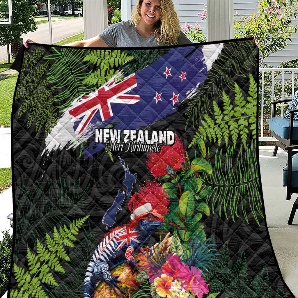 New Zealand Christmas Quilt Meri Kirihimete-Tuatara and Pohutukawa Black Color