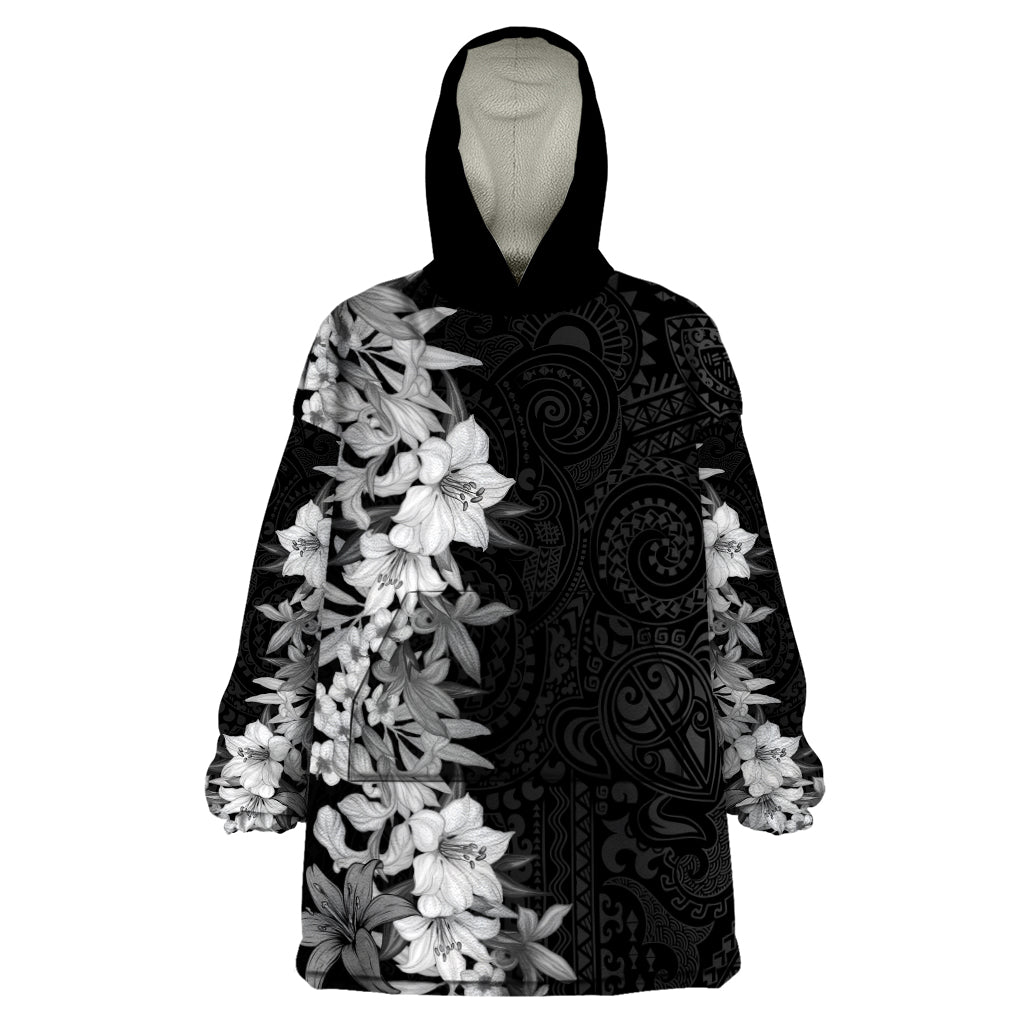 Hawaii Tropical Leaves and Flowers Wearable Blanket Hoodie Tribal Polynesian Pattern Black White Style LT03 One Size Black - Polynesian Pride