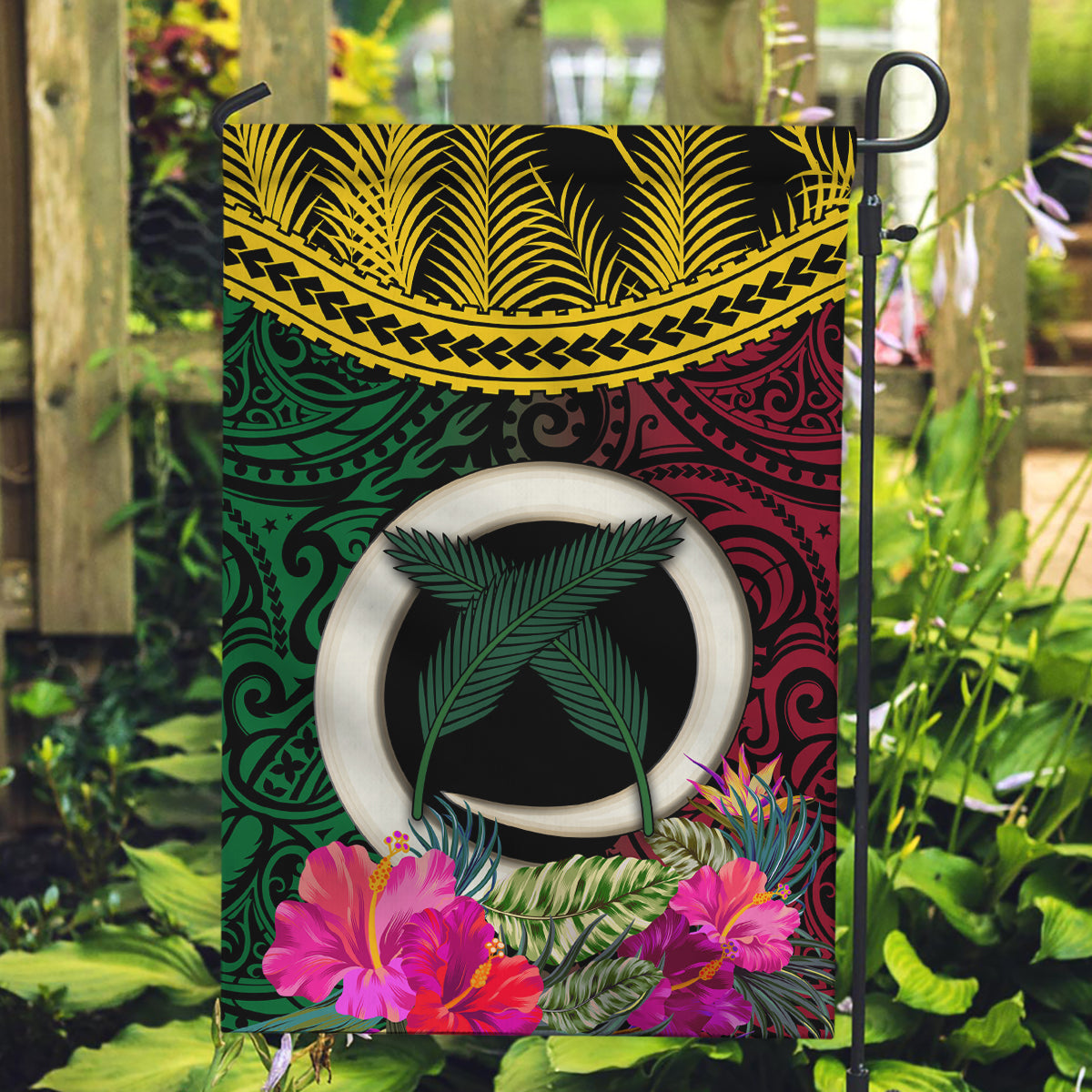 Vanuatu 44th Anniversary Independence Day Garden Flag Boars Tusk and Namele Plant LT03 Garden Flag Black - Polynesian Pride