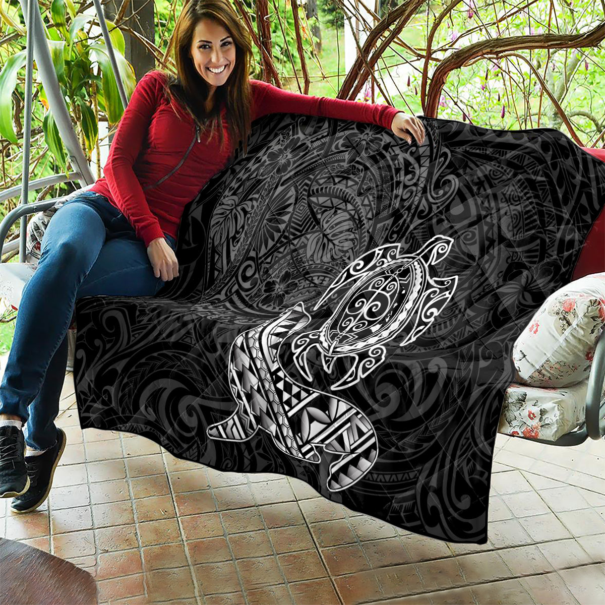 Hawaii Monk Seal and Dolphin Quilt Polynesian Kakau Pattern Black White Color