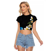 Hawaiian Plumeria and Turtle Raglan Cropped T Shirt with Polynesian Tribal Art Pattern Vintage Vibes LT03 Female Black - Polynesian Pride