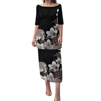 Hawaiian Plumeria and Turtle Puletasi with Polynesian Tribal Art Pattern Grayscale Color LT03 Long Dress Black - Polynesian Pride