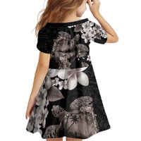 Hawaiian Lei Day Family Matching Off The Shoulder Long Sleeve Dress and Hawaiian Shirt Plumeria and Turtle with Polynesian Tribal Pattern Grayscale Color