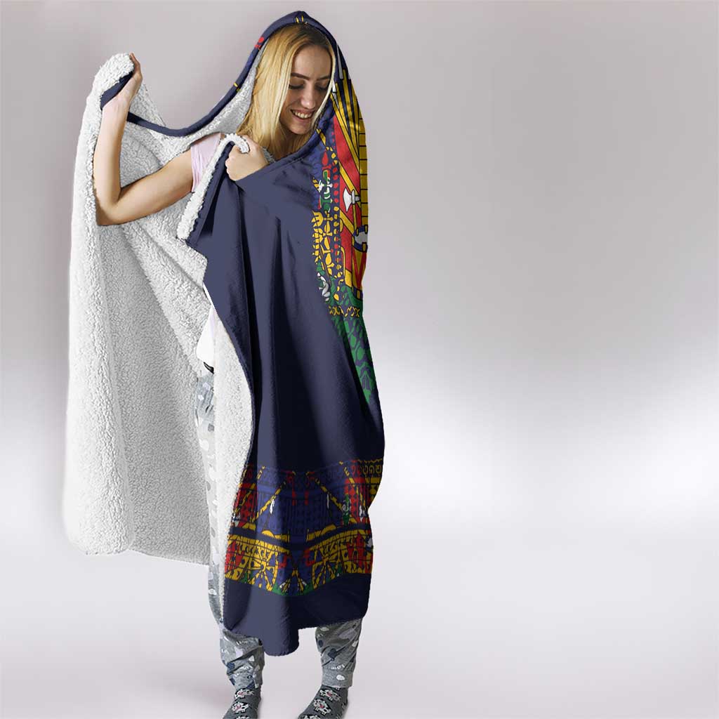 Haiti Flag Traditional Dashiki Hooded Blanket Black Color LT03 - Polynesian Pride