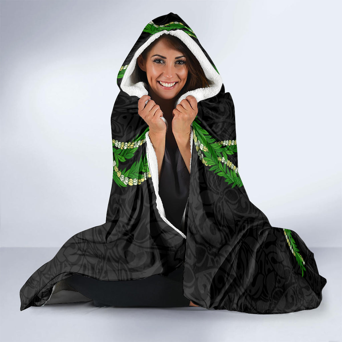 Hawaii Maile Lei Hooded Blanket Aloha Black Color LT03 - Polynesian Pride
