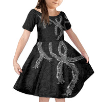 Hawaii Maile Lei Family Matching Puletasi and Hawaiian Shirt Aloha Grayscale Color LT03 Daughter's Dress Grayscale - Polynesian Pride