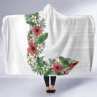 Hawaii Tropical Flowers and Leaves Hooded Blanket Tapa Pattern White Mode LT03 - Polynesian Pride