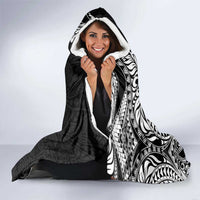 Hawaiian Manta Ray and Polynesian Tribal Tattoo Hooded Blanket Black Color LT03 - Polynesian Pride