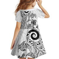 New Zealand Sea Animals with Maori Tribal Tattoo Family Matching Off Shoulder Short Dress and Hawaiian Shirt White Color