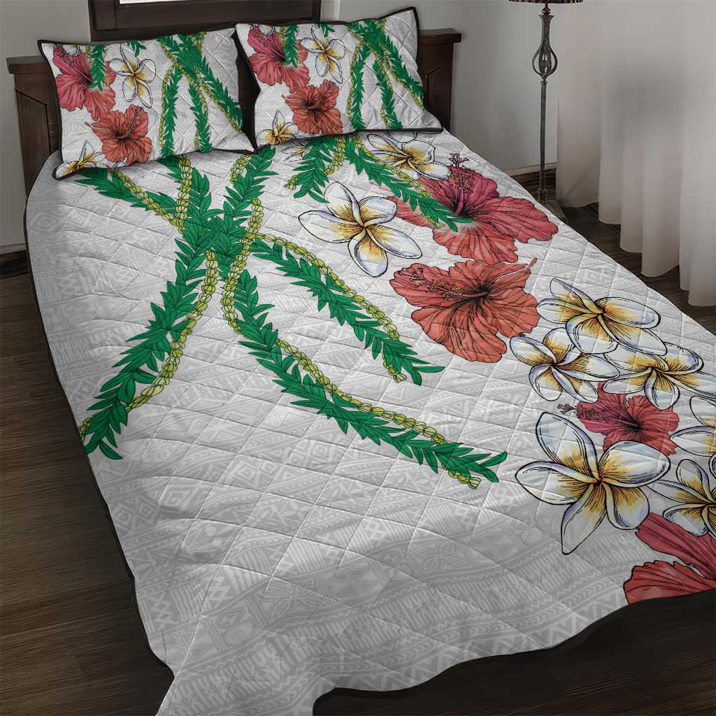 Hawaiian Tropical Flowers and Maile Pikake Quilt Bed Set Polynesian Tribal Pattern White Color