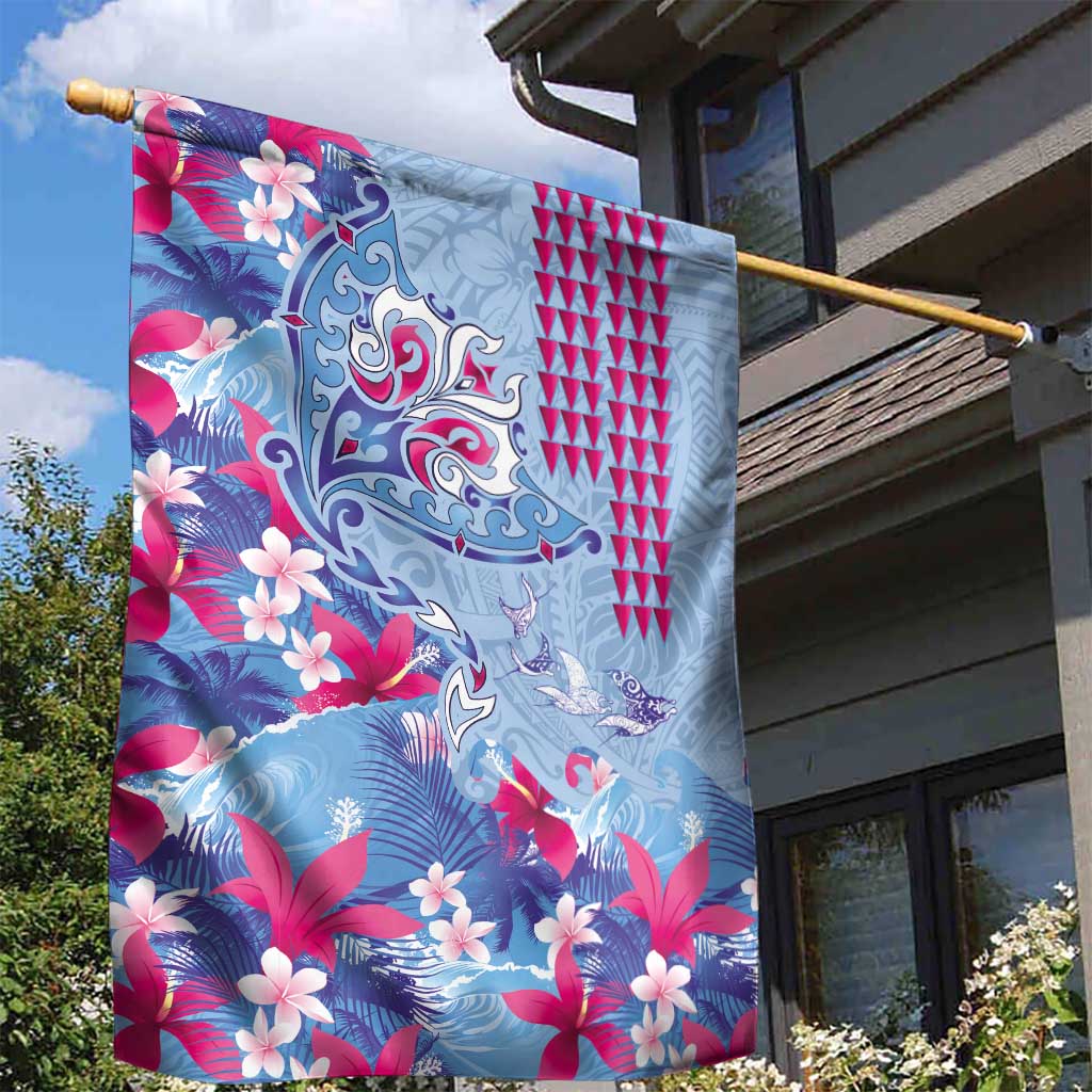 Hawaiian Tribal Manta Ray Garden Flag Kakau Tattoo and Flowers Surfing Waves Pattern Soft Color LT03 - Polynesian Pride