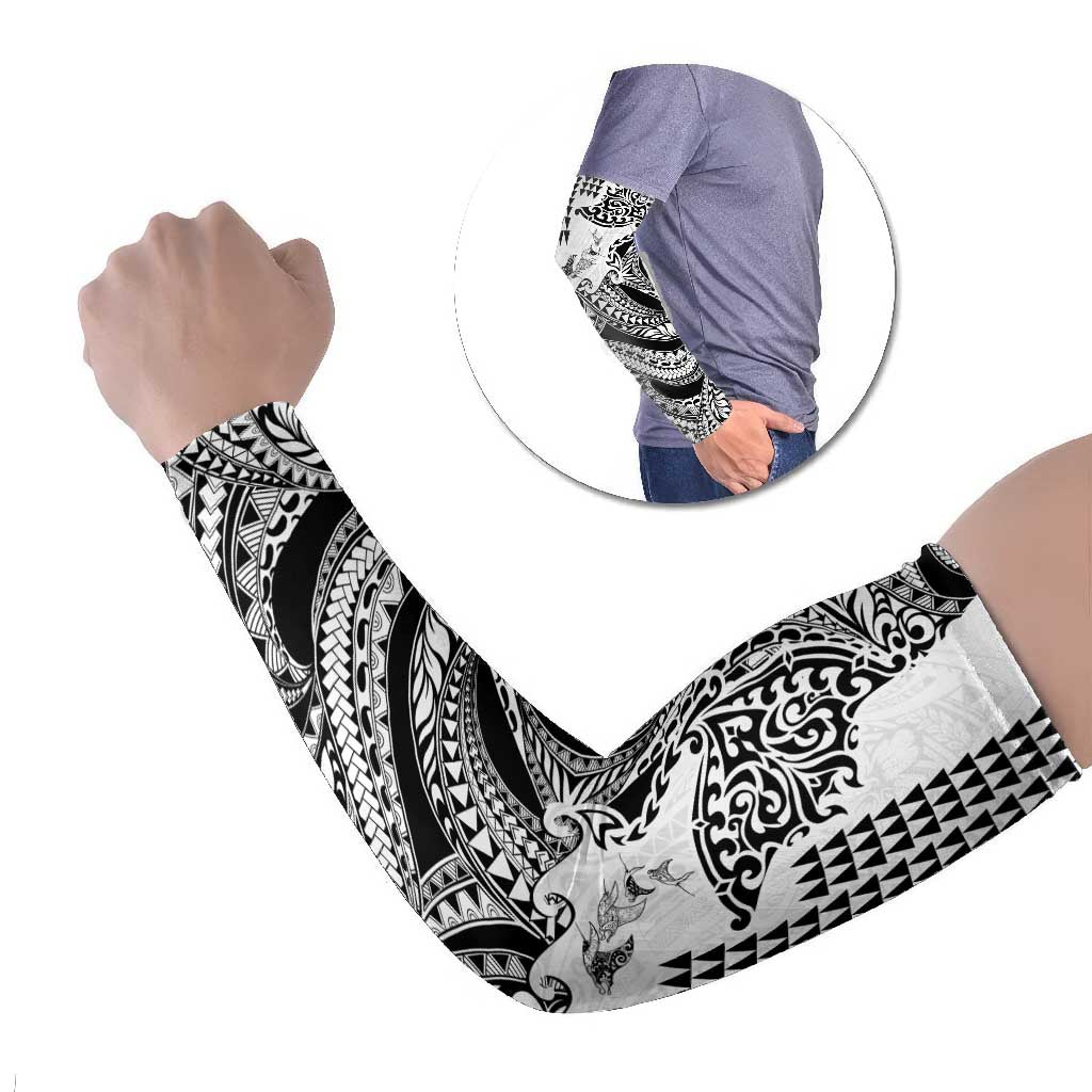 Hawaiian Tribal Manta Ray Arm Sleeves Kakau Tattoo and Polynesian Art Motif Pattern LT03 Set of 2 Multicolor - Polynesian Pride