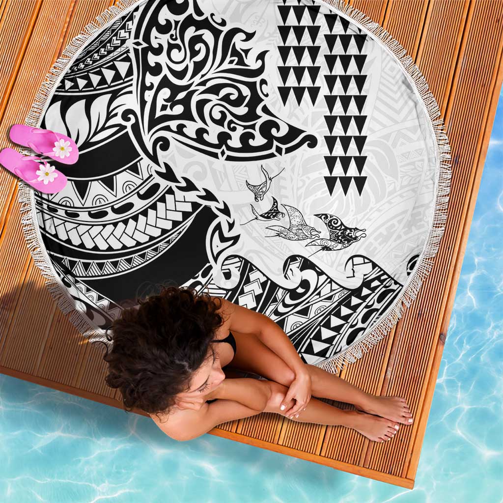 Hawaiian Tribal Manta Ray Beach Blanket Kakau Tattoo and Polynesian Art Motif Pattern LT03 - Polynesian Pride