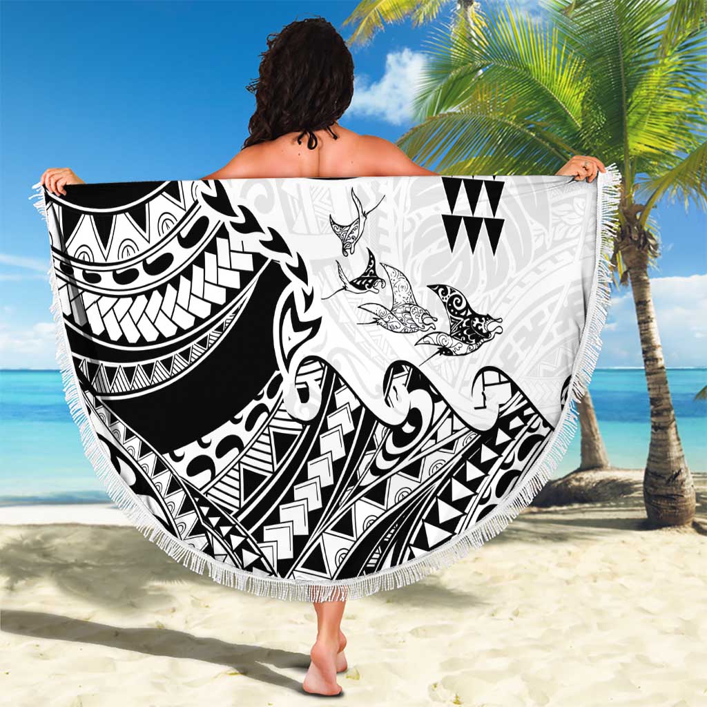 Hawaiian Tribal Manta Ray Beach Blanket Kakau Tattoo and Polynesian Art Motif Pattern LT03 - Polynesian Pride