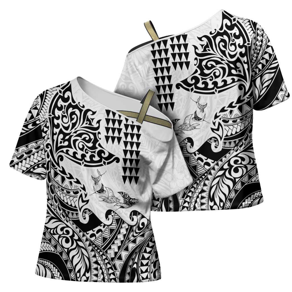 Hawaiian Tribal Manta Ray Cross Shoulder Shirt Kakau Tattoo and Polynesian Art Motif Pattern LT03 - Polynesian Pride