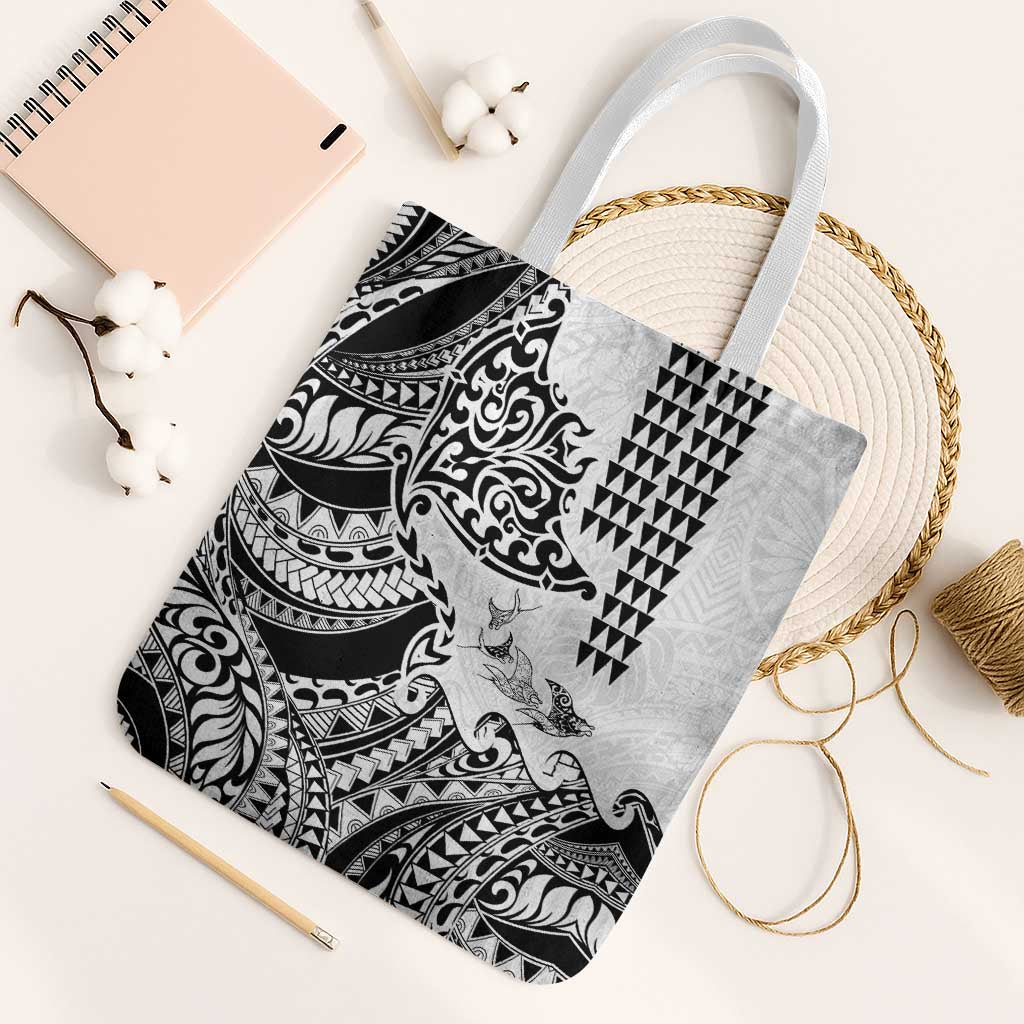 Hawaiian Tribal Manta Ray Tote Bag Kakau Tattoo and Polynesian Art Motif Pattern LT03 White Strap One Size Multicolor - Polynesian Pride