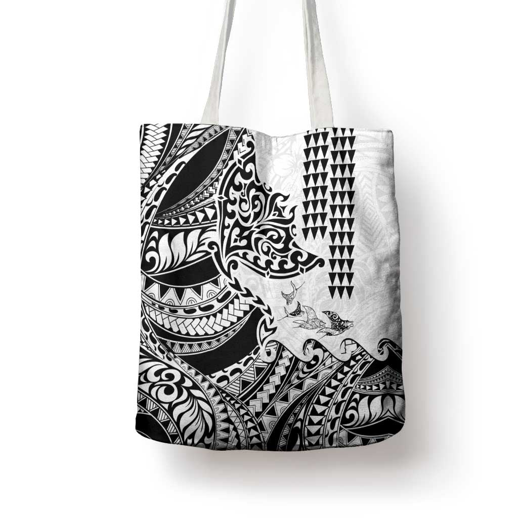 Hawaiian Tribal Manta Ray Tote Bag Kakau Tattoo and Polynesian Art Motif Pattern LT03 - Polynesian Pride