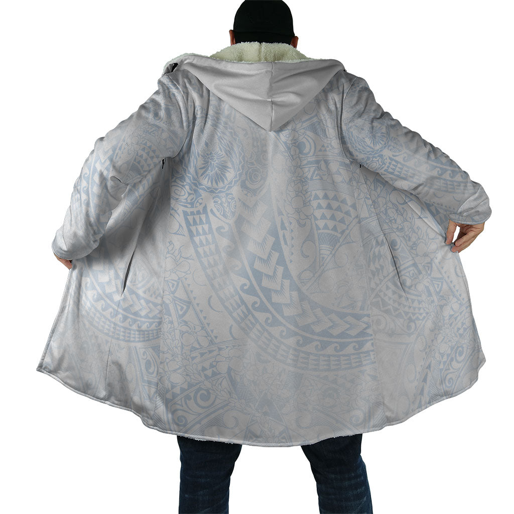 Hawaiian Turtles and Leis Cloak Tribal Kakau Pattern Airy White Blue Cloud Vibe