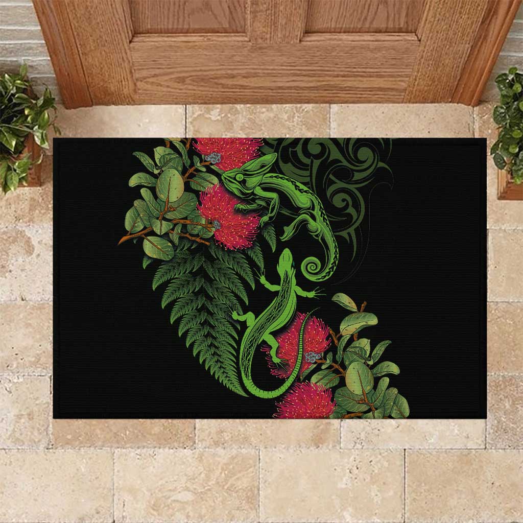 New Zealand Chameleon and Gecko Rubber Doormat Maori Silver Fern and Pohutukawa Decoration