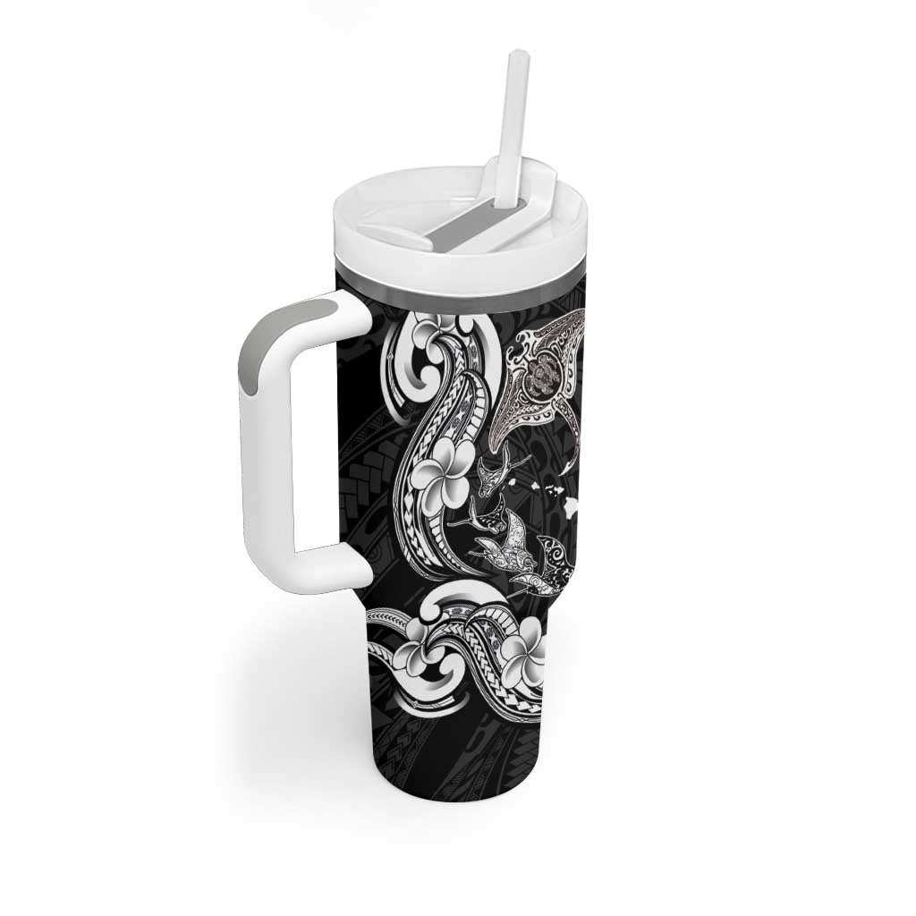 Hawaiian Manta Rays Tumbler With Handle Tribal Hibiscus Polynesian Tattoos Black Color - Polynesian Pride