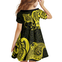 Hawaiian Manta Rays Kid Short Sleeve Dress Tribal Hibiscus Polynesian Tattoos Yellow Color - Polynesian Pride