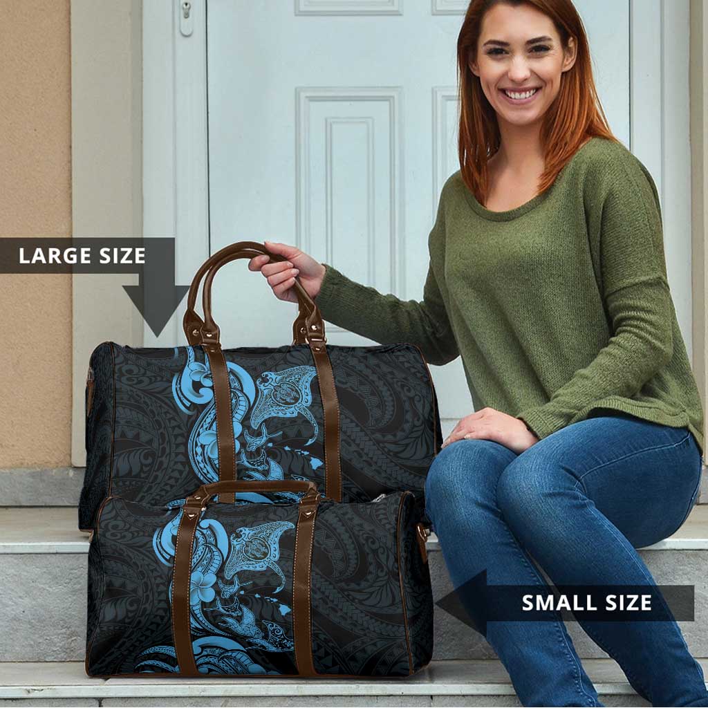 Hawaiian Manta Rays Travel Bag Tribal Hibiscus Polynesian Tattoos Blue Color - Polynesian Pride