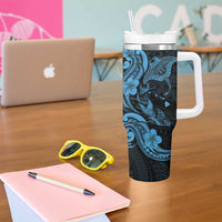 Hawaiian Manta Rays Tumbler With Handle Tribal Hibiscus Polynesian Tattoos Blue Color - Polynesian Pride