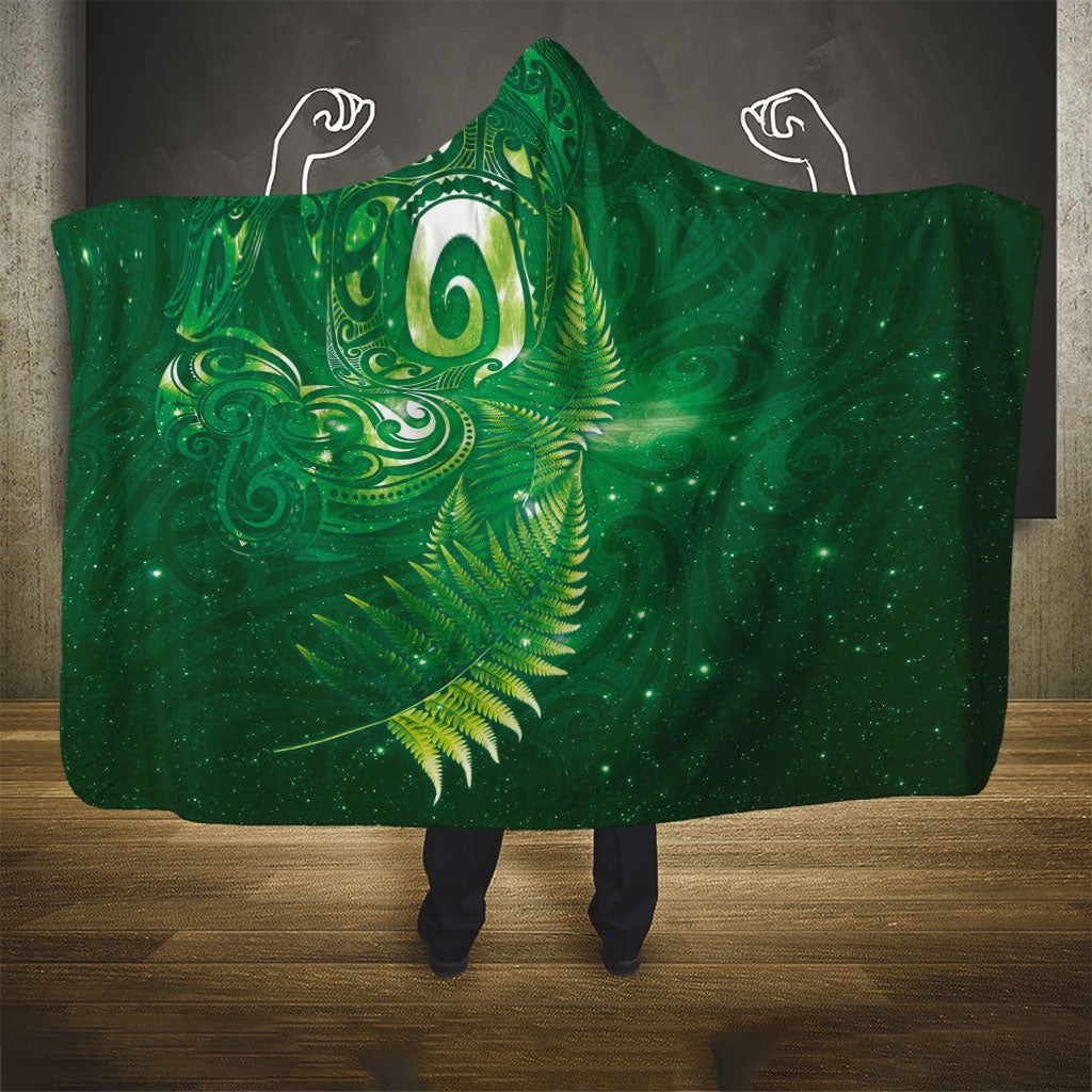 Aotearoa New Zealand New Year Hooded Blanket Tribal Koru Tattoo Green Galaxy Maori Silver Fern