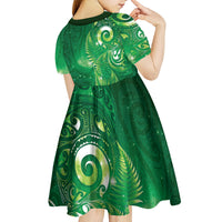 Aotearoa New Zealand New Year Kid Short Sleeve Dress Tribal Koru Tattoo Green Galaxy Maori Silver Fern