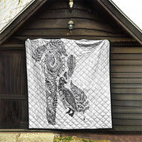 Aotearoa Moko Tribal Tattoo Quilt New Zealand Maori Penguin and Fantail White Color