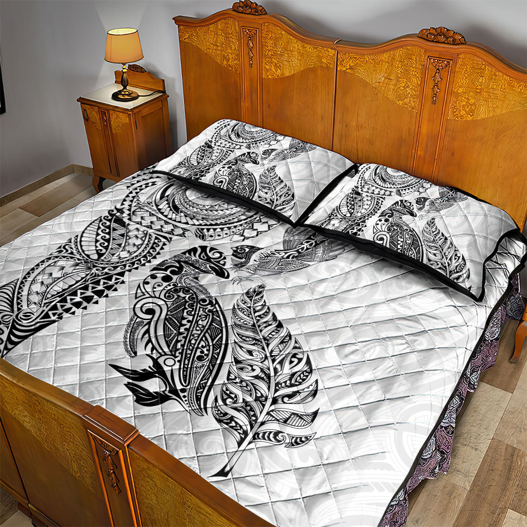 Aotearoa Moko Tribal Tattoo Quilt Bed Set New Zealand Maori Penguin and Fantail White Color
