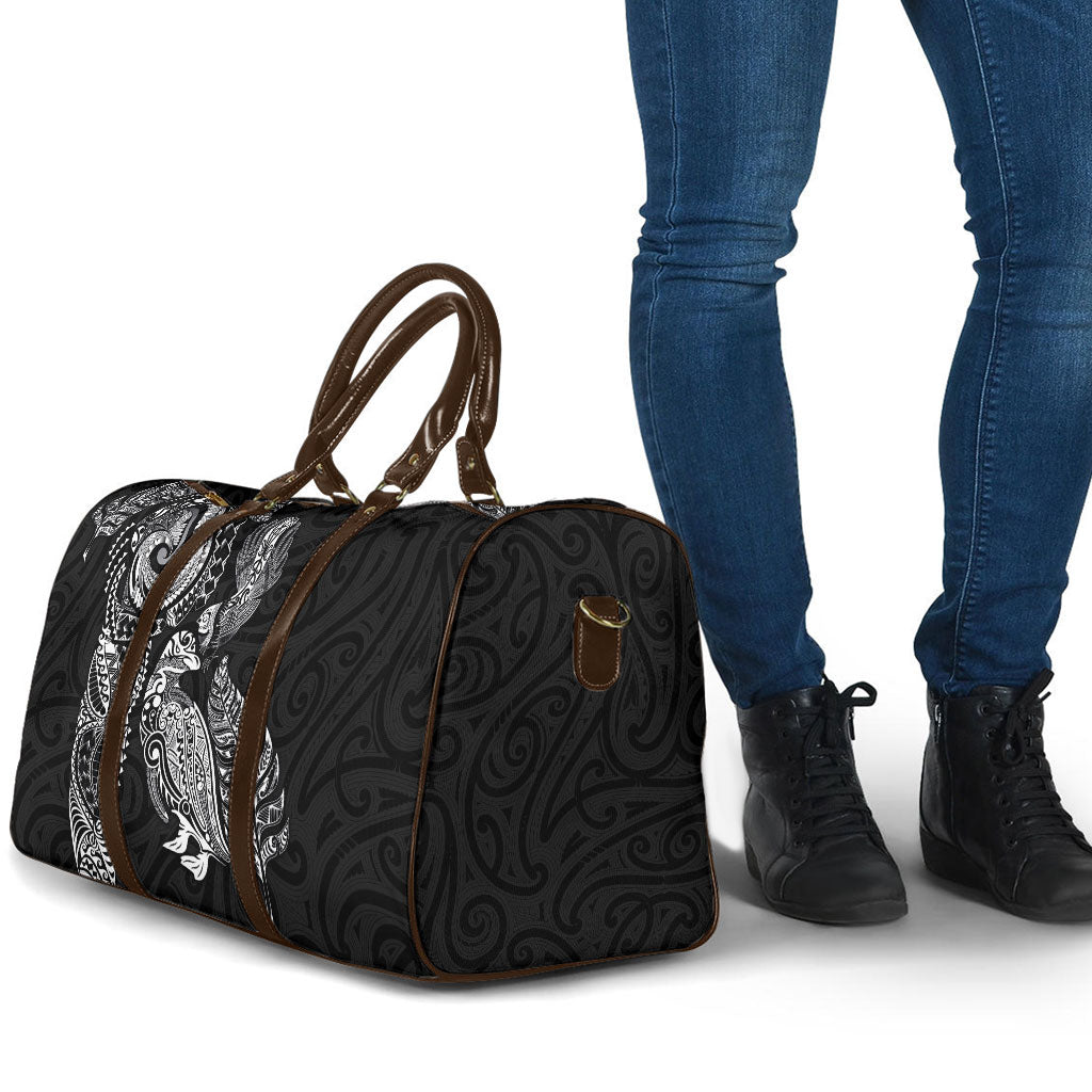 Aotearoa Moko Tribal Tattoo Travel Bag New Zealand Maori Penguin and Fantail Black Color