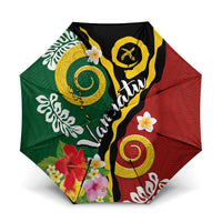 Melanesian Vanuatu Tribal Boar Tusk Umbrella Tropical Plants and Namele Motifs LT03 One Size Folded 11.42 inch Opened Diameter 37.4 inch Green - Polynesian Pride