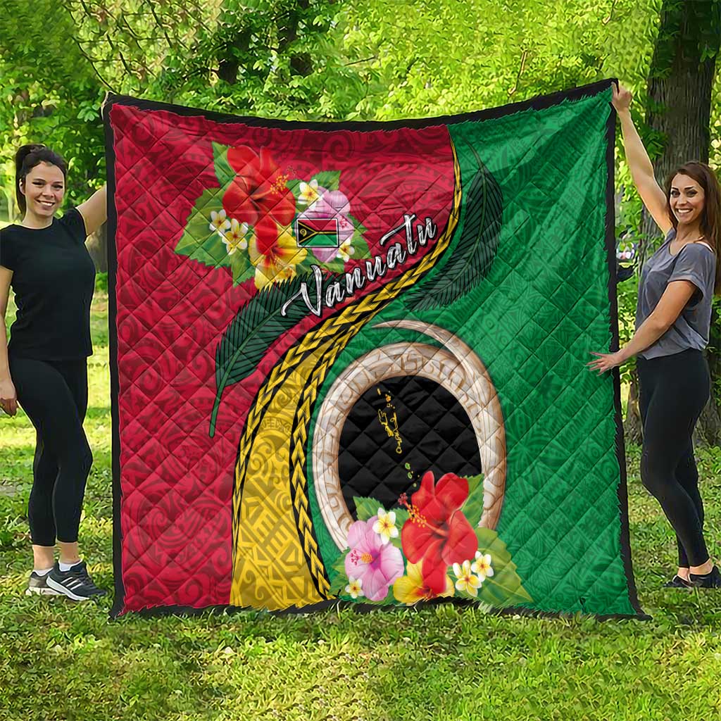 Vanuatu Tribal Boar Tusk Quilt Tropical Plants with Namele and Melanesian Pattern