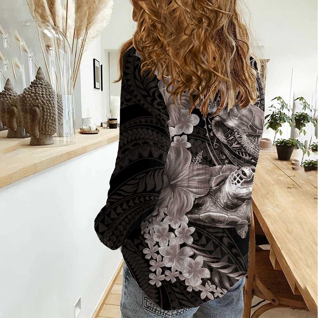 Hawaiian Plumeria and Hibiscus with Turtles Women Casual Shirt Polynesian Art Grayscale - Polynesian Pride